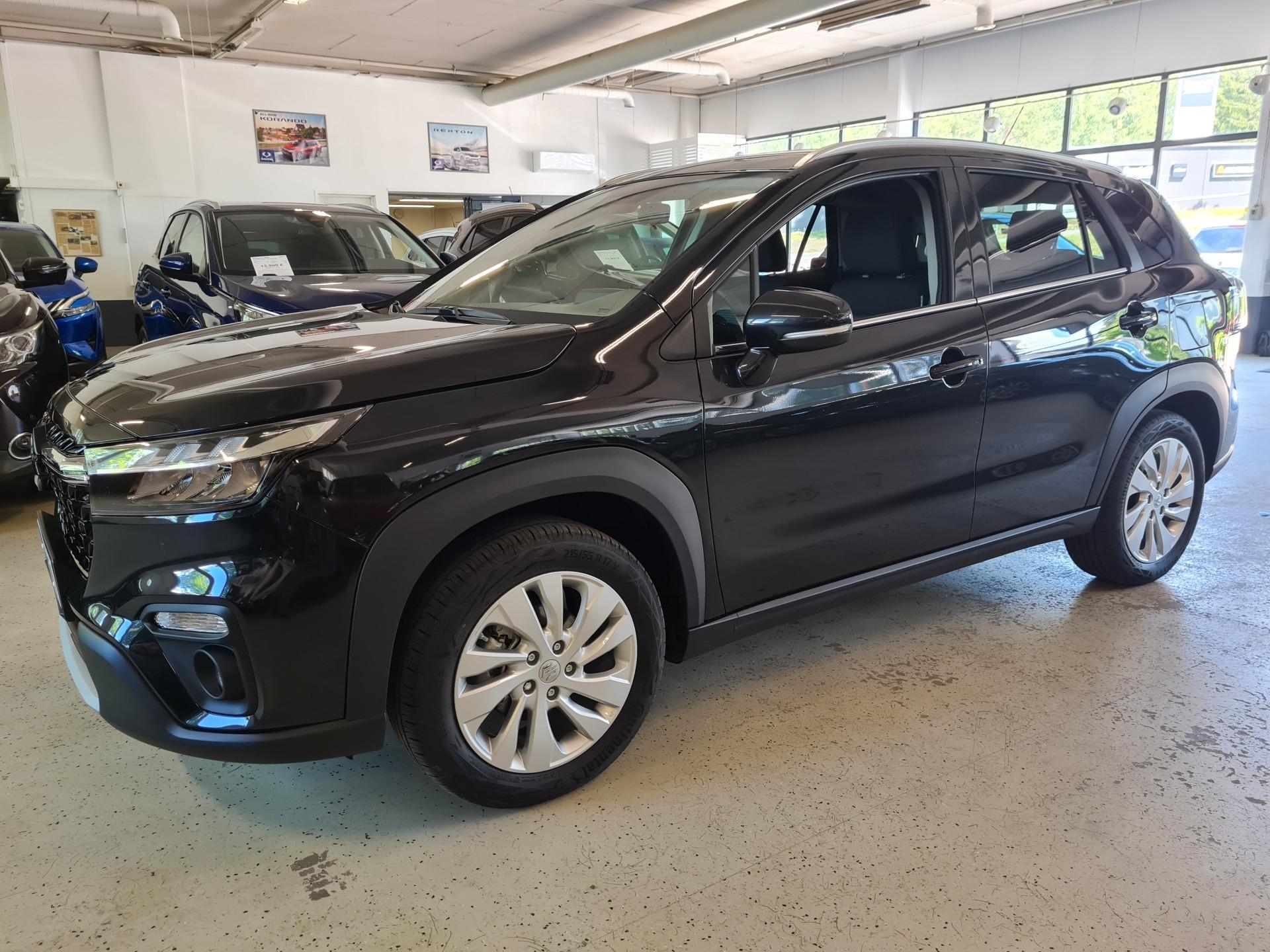 Suzuki S-cross